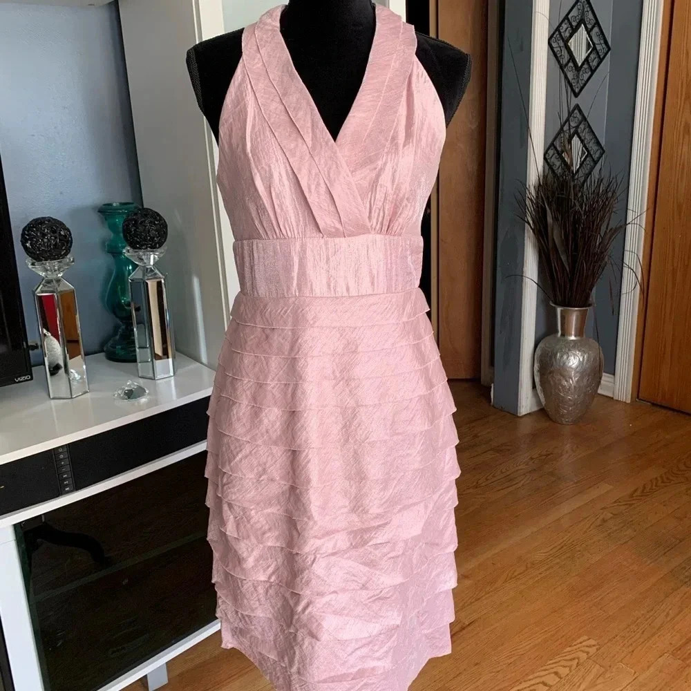 London Style Fitted Sleeveless Tier Dress